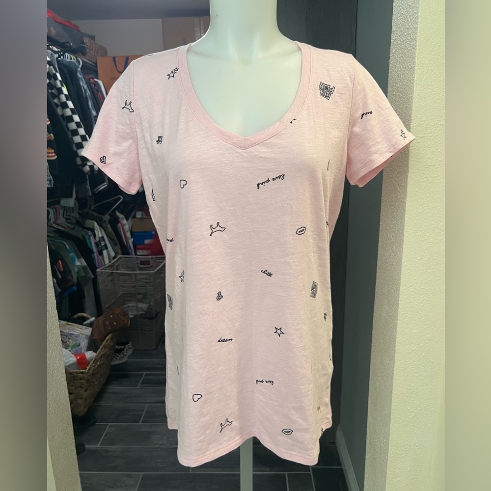 NWT PINK Pink & Black Graphic V-Neck Short Sleeve Top